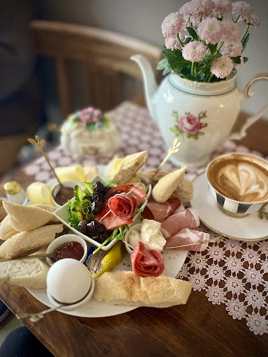 Le Petit Café photo 9